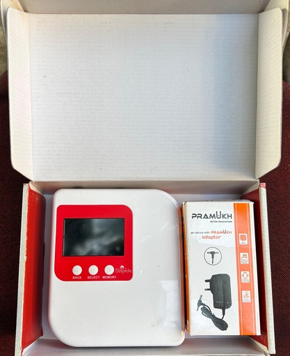 Haemoglobin meter with box of 100 microcuvettes